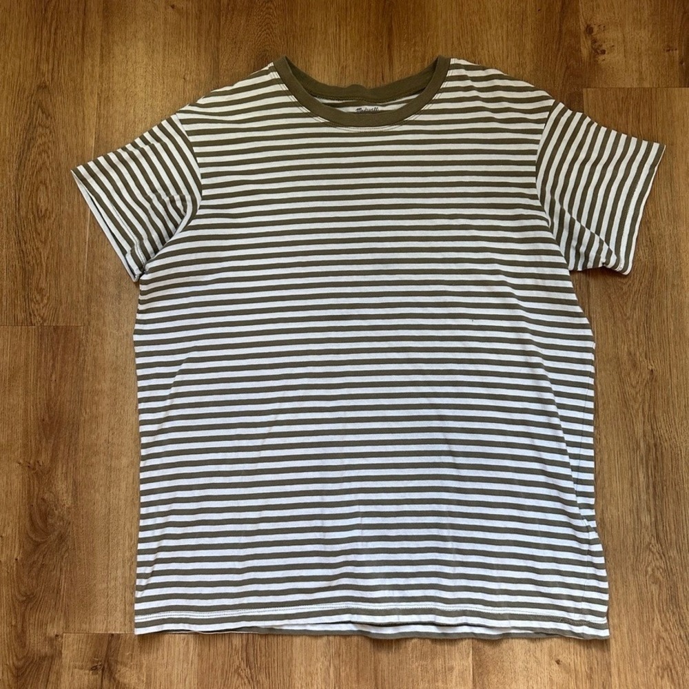 Madewell Striiped Softfade Cotton Oversized Tee in Capers XS